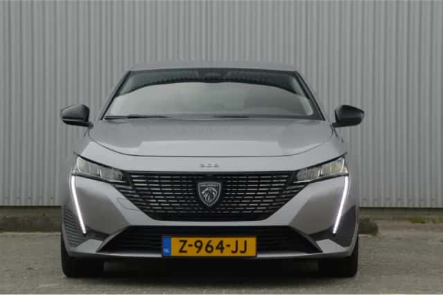 Peugeot 308 (2022) thumbnail 10