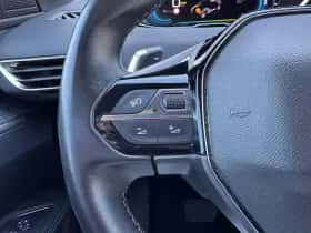 Peugeot 3008 (2023) thumbnail 12