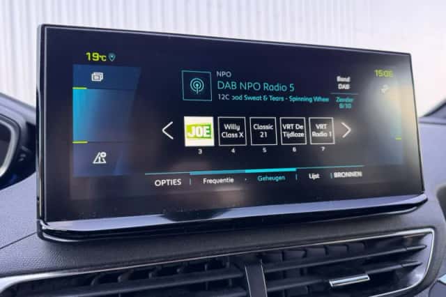 Peugeot 3008 (2023) thumbnail 22