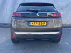 Peugeot 3008 (2023) thumbnail 4