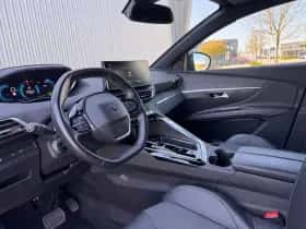 Peugeot 3008 (2023) thumbnail 7