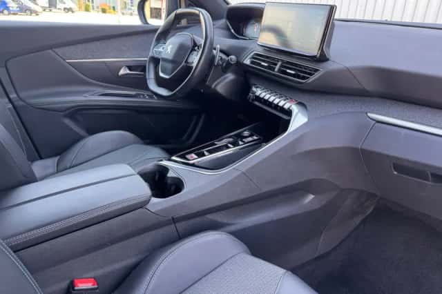 Peugeot 3008 (2023) thumbnail 10