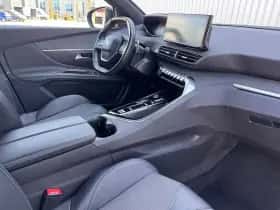Peugeot 3008 (2023) thumbnail 10