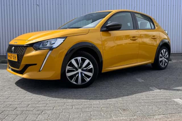 Peugeot e-208 (2022) thumbnail 1