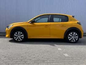 Peugeot e-208 (2022) thumbnail 2