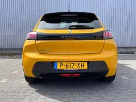 Peugeot e-208 (2022) thumbnail 4