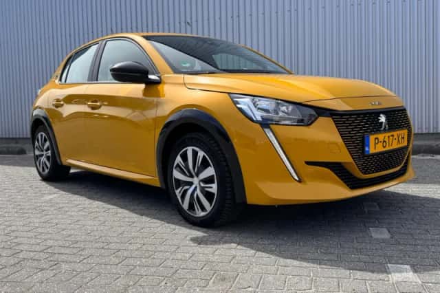Peugeot e-208 (2022) thumbnail 7