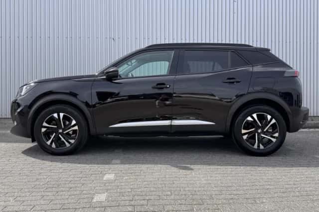 Peugeot 2008 (2022) thumbnail 2