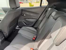 Peugeot 2008 (2022) thumbnail 11