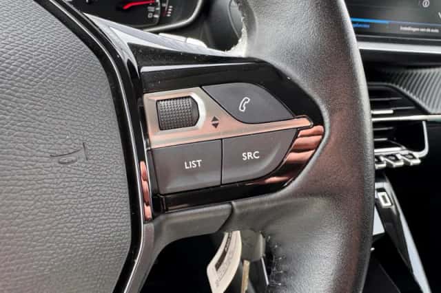 Peugeot 2008 (2022) thumbnail 16