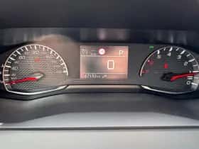 Peugeot 2008 (2022) thumbnail 18