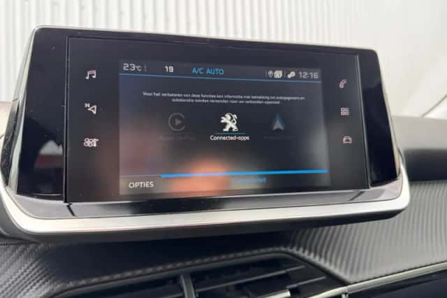 Peugeot 2008 (2022) thumbnail 21