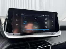 Peugeot 2008 (2022) thumbnail 23