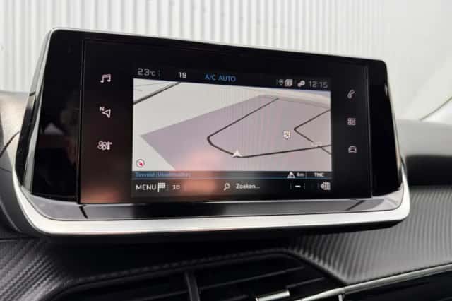 Peugeot 2008 (2022) thumbnail 24