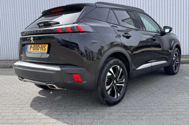 Peugeot 2008 (2022) thumbnail 5