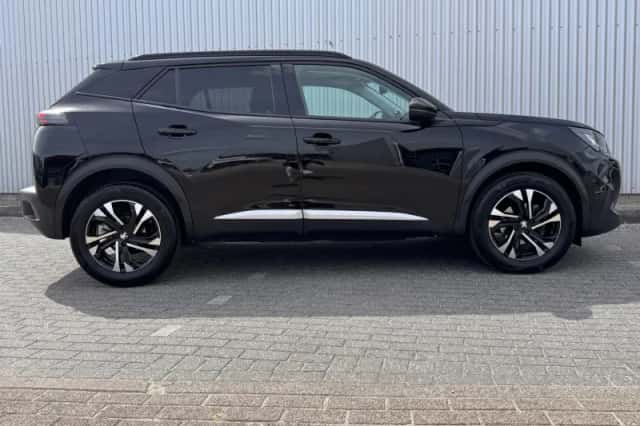 Peugeot 2008 (2022) thumbnail 6