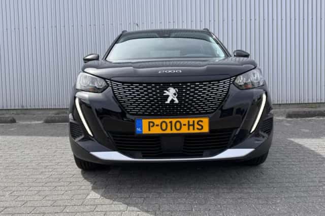 Peugeot 2008 (2022) thumbnail 8