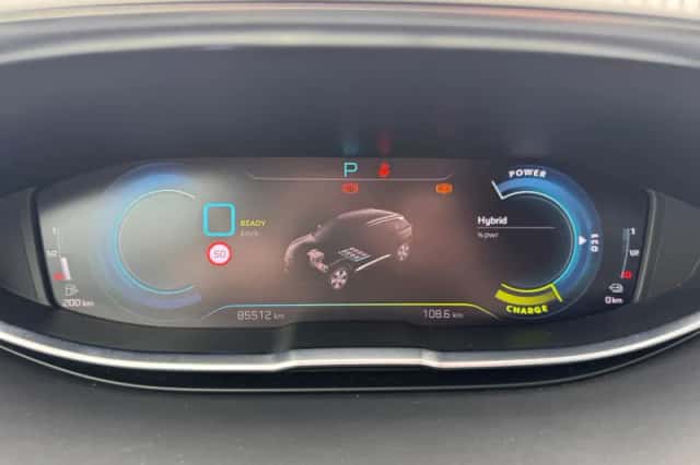 Peugeot 3008 (2023) thumbnail 18