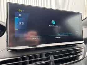 Peugeot 3008 (2023) thumbnail 25