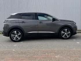 Peugeot 3008 (2023) thumbnail 6