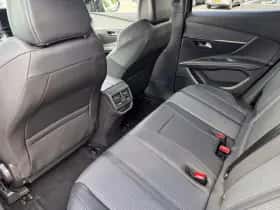 Peugeot 3008 (2023) thumbnail 11