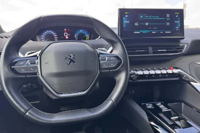 Peugeot 3008 (2023) thumbnail 13