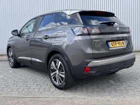 Peugeot 3008 (2023) thumbnail 3