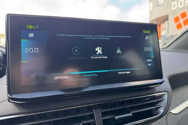 Peugeot 3008 (2023) thumbnail 22