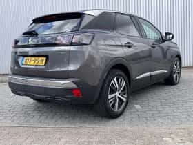 Peugeot 3008 (2023) thumbnail 5
