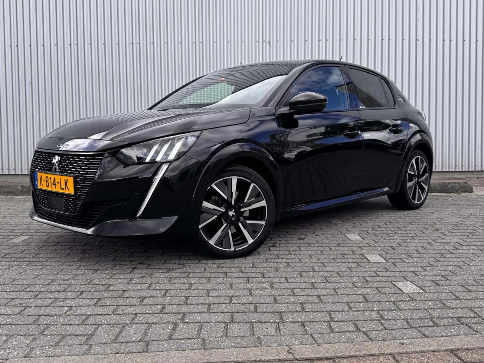 Peugeot 208 (2021) — foto 1