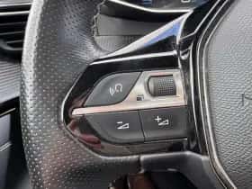 Peugeot 208 (2021) thumbnail 11