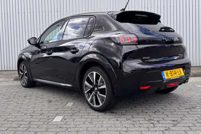 Peugeot 208 (2021) thumbnail 3