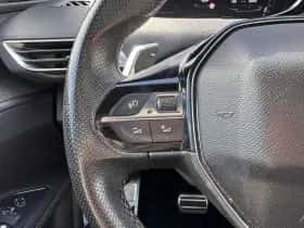 Peugeot 3008 (2018) thumbnail 16