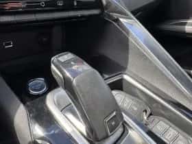 Peugeot 3008 (2018) thumbnail 18