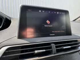 Peugeot 3008 (2018) thumbnail 24