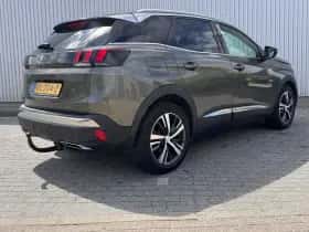 Peugeot 3008 (2018) thumbnail 5