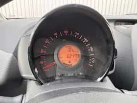 Peugeot 108 (2022) thumbnail 16