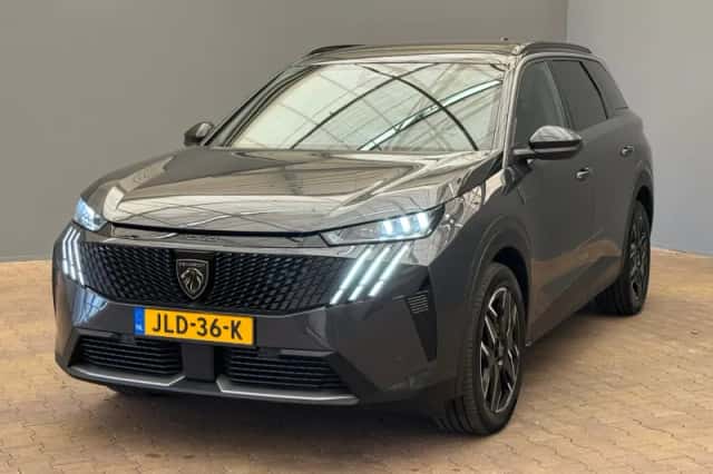 Peugeot 5008 (2024) thumbnail 11