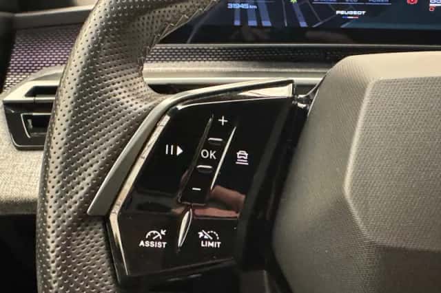 Peugeot 5008 (2024) thumbnail 13
