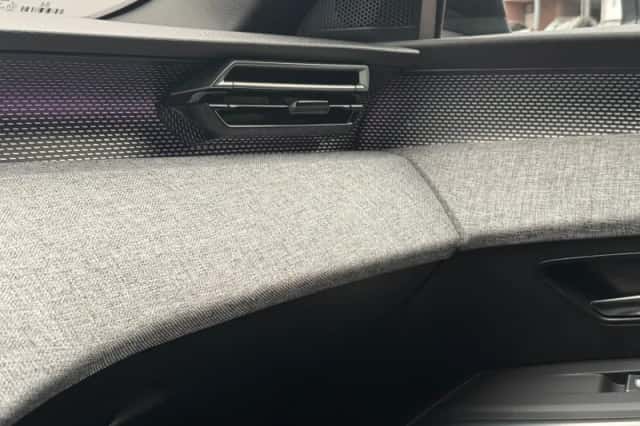 Peugeot 5008 (2024) thumbnail 18