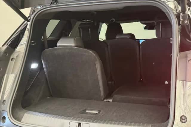 Peugeot 5008 (2024) thumbnail 31