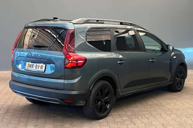 Dacia Jogger (2023) thumbnail 2