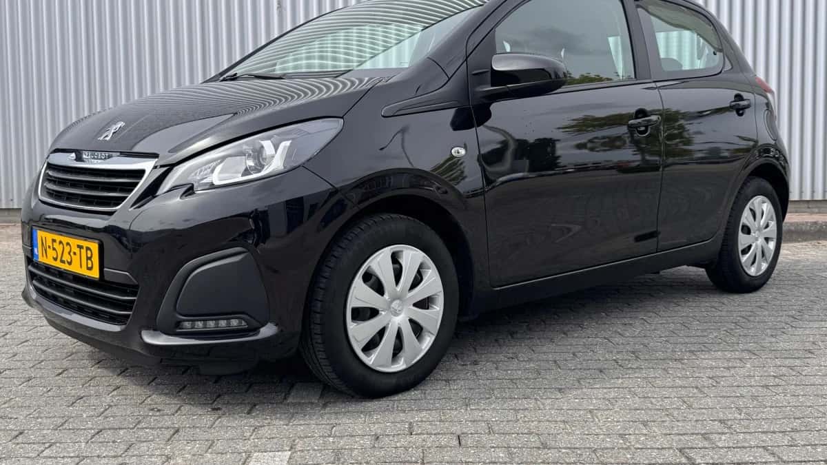 Peugeot 108 (2022) — foto 1