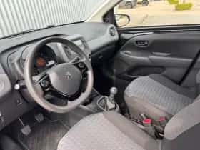 Peugeot 108 (2022) thumbnail 9