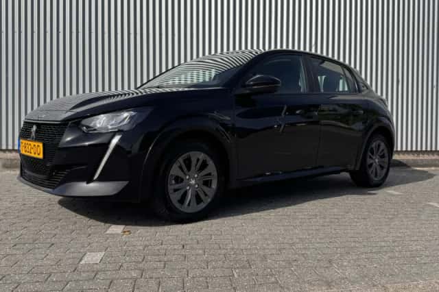 Peugeot e-208 (2023) thumbnail 1