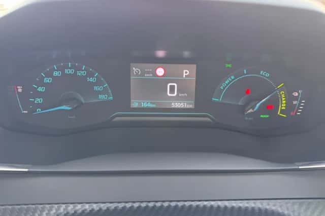 Peugeot e-208 (2023) thumbnail 15