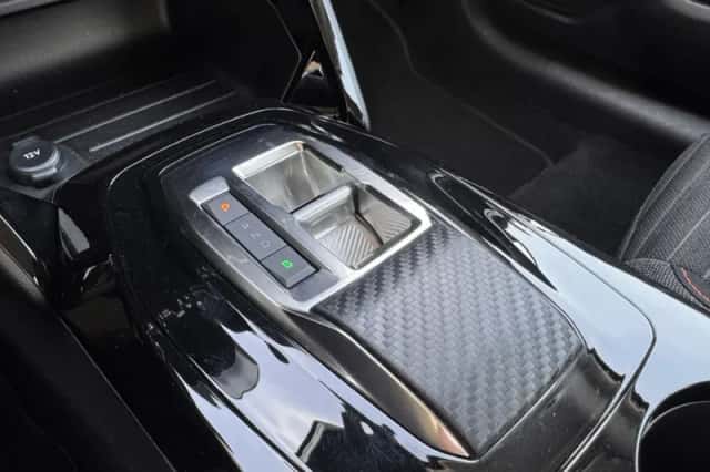 Peugeot e-208 (2023) thumbnail 18
