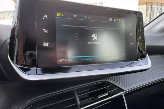 Peugeot e-208 (2023) thumbnail 24