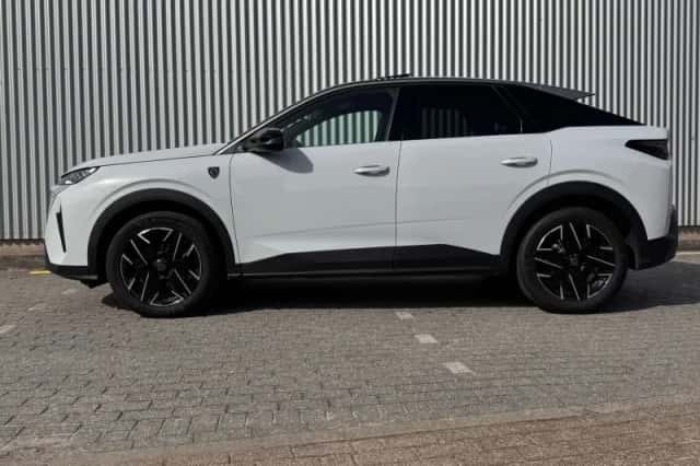 Peugeot 3008 (2025) thumbnail 2