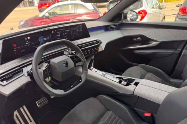 Peugeot 3008 (2025) thumbnail 11